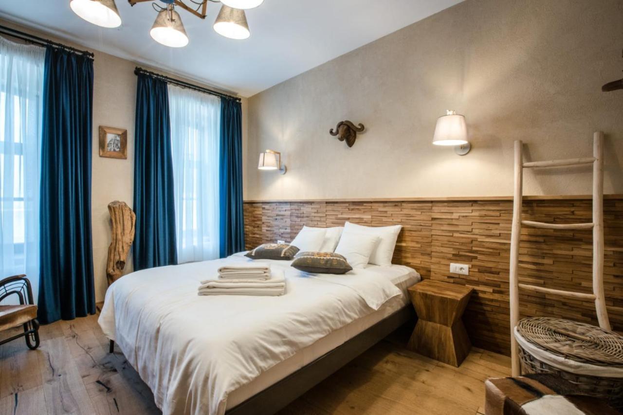 Acsa Inn Craiova Kültér fotó