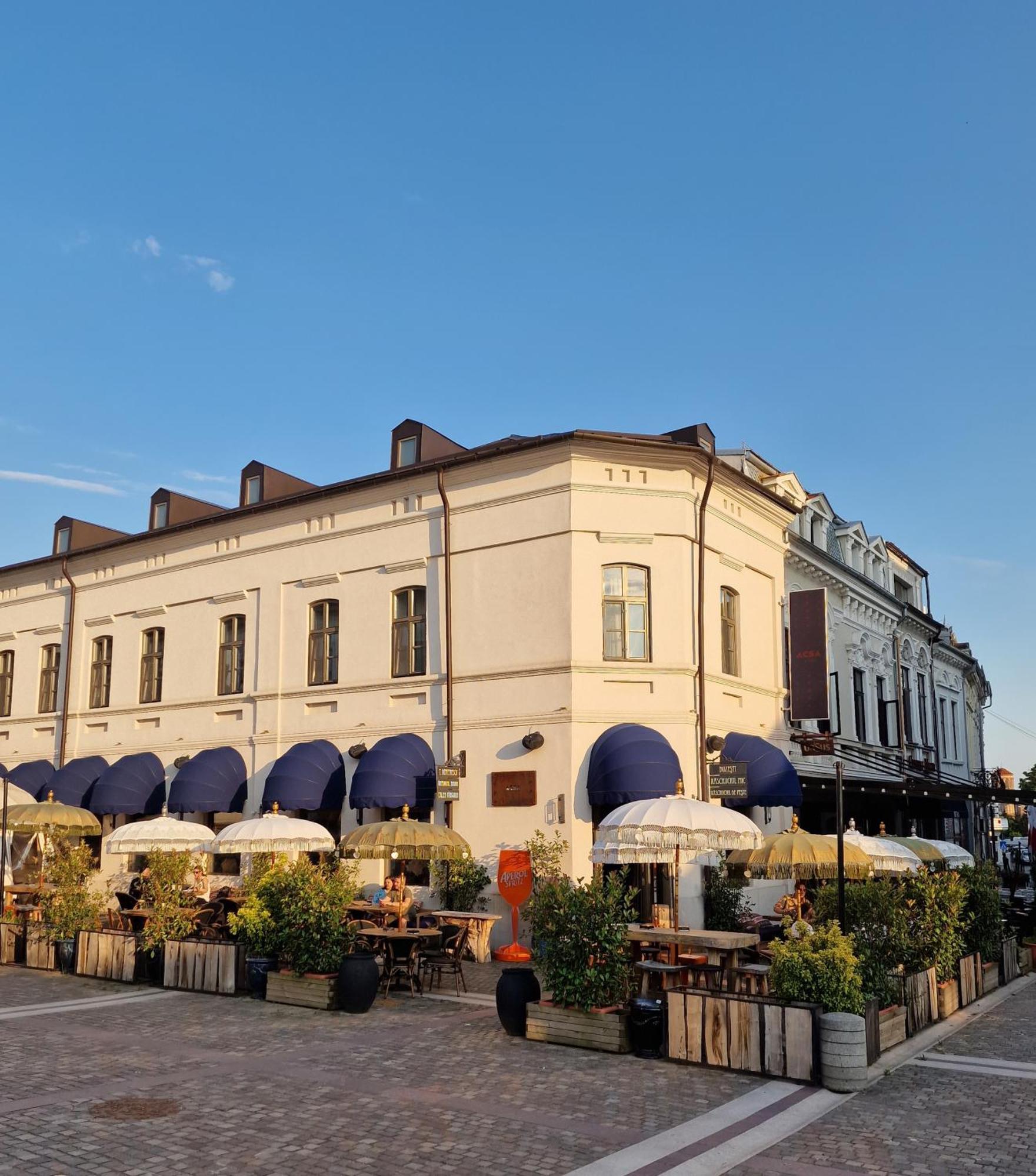 Acsa Inn Craiova Kültér fotó
